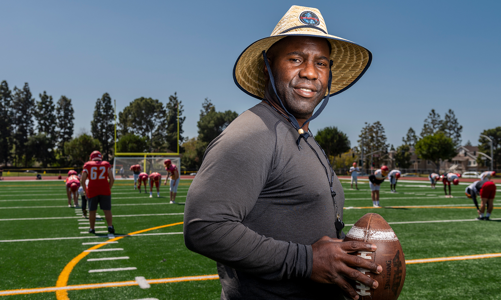 Former NFL star leads Woodbridge football