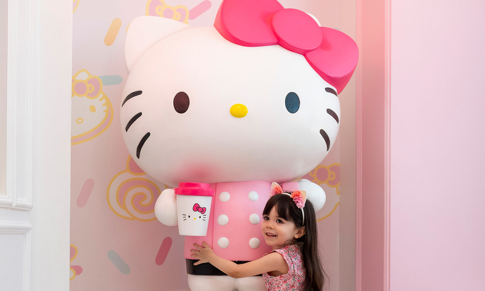 If you have this what do you store in it? : r/HelloKitty