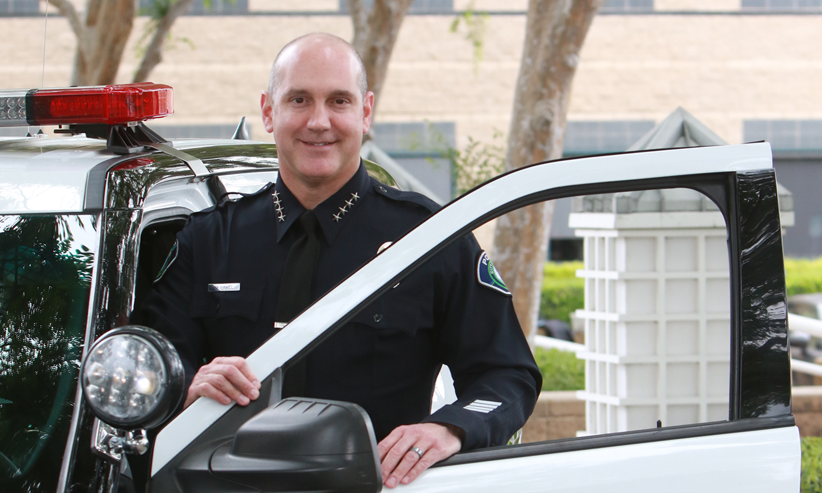 Irvine police chief celebrates retirement