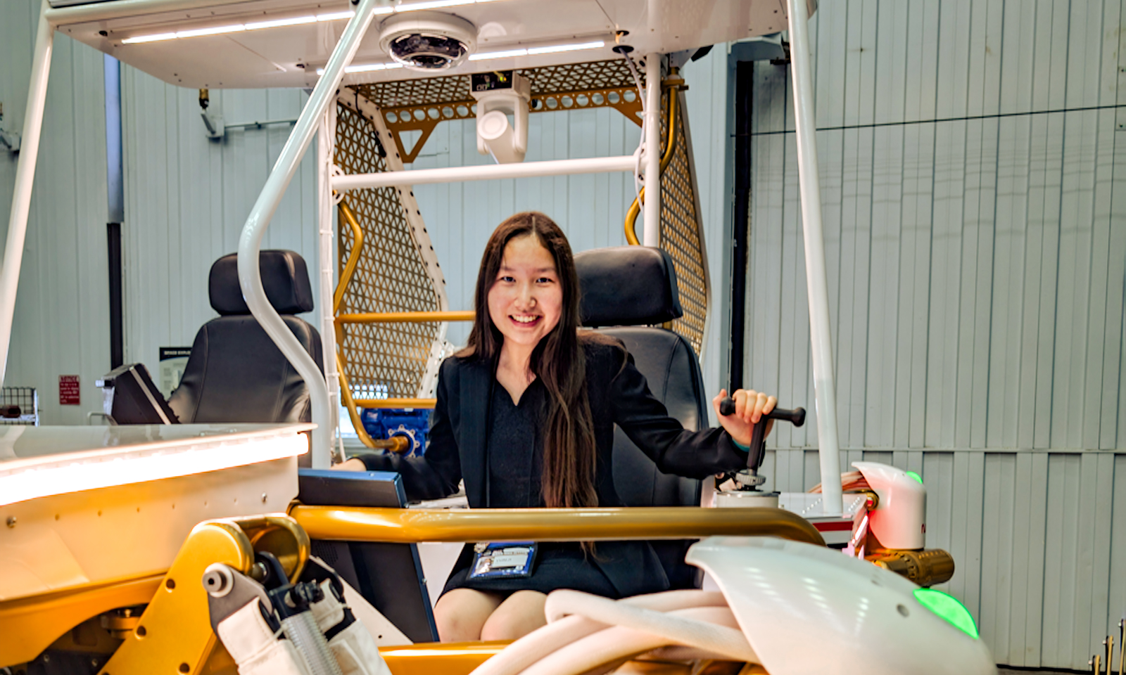 Star-struck teen leads internship team at NASA