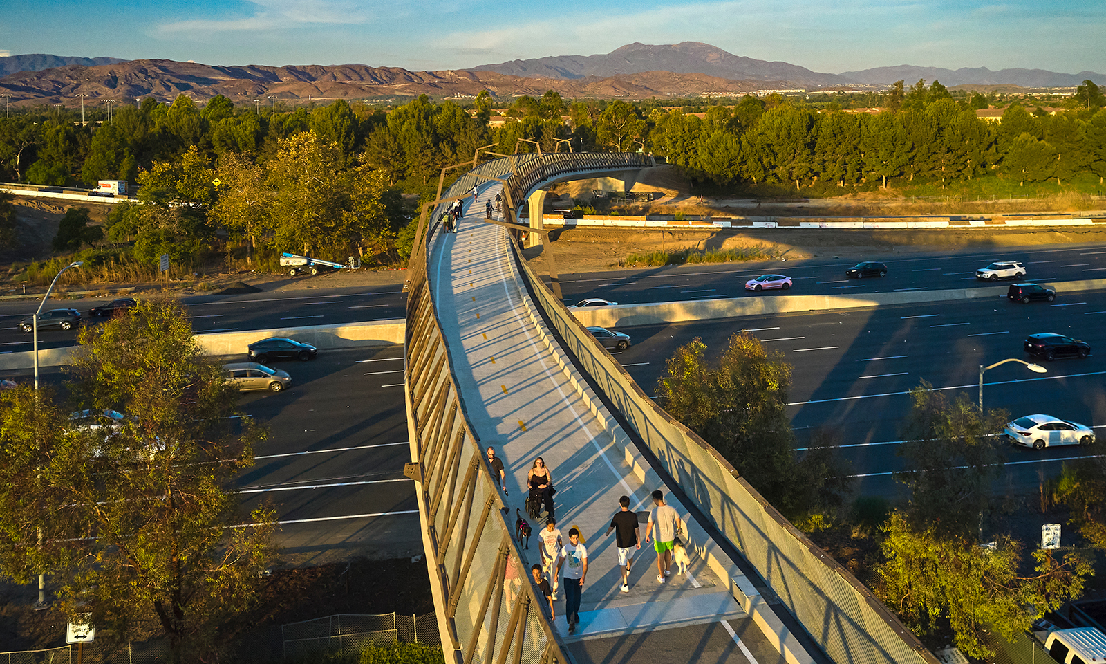 New pedestrian bridge creates citywide connection